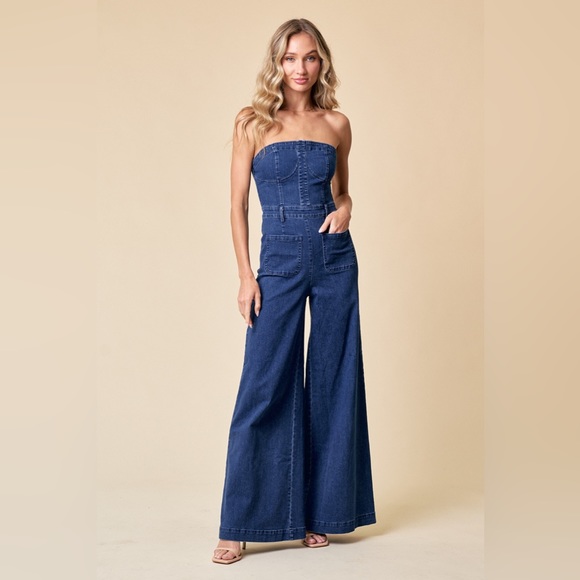 MID DENIM STRAPLESS WIDE LEG DENIM JUMPSUIT WITH POCKETS🤠 - Picture 6 of 9